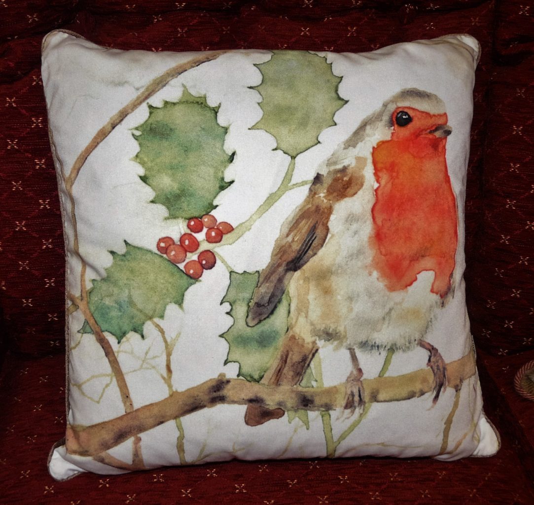 Robin, holly, cushion.